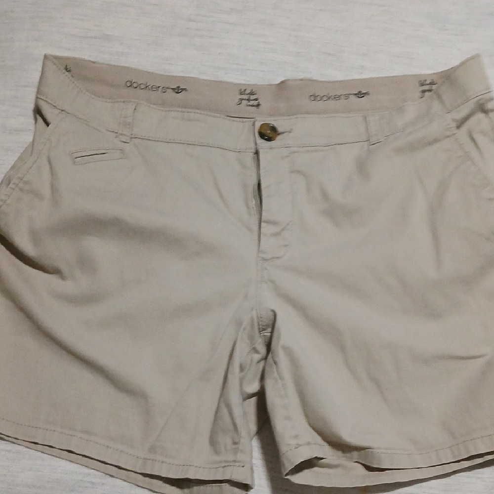 Dockers Women's Beige Casual Shorts